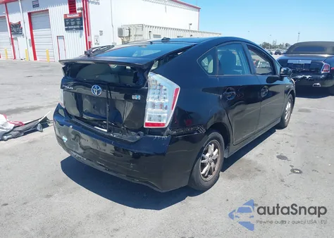 2010 Toyota Prius z USA, uszkodzony, nr VIN JTDKN3DU8A0180922